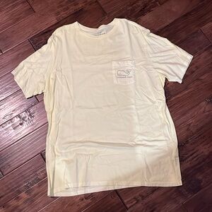 XL Vineyard Vines shirt